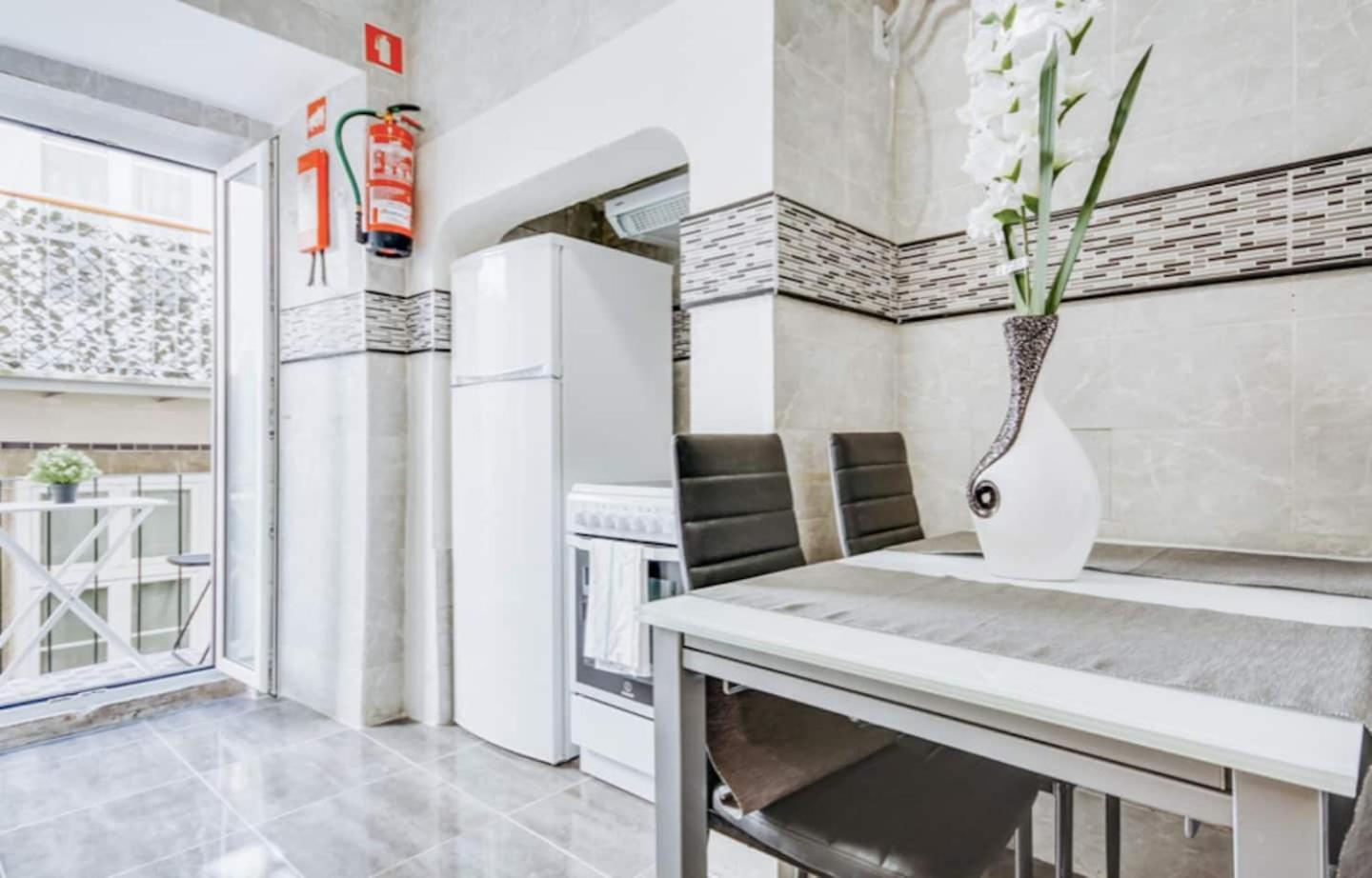 3 Bedroom Apartment In Baixa With River View Lisboa Εξωτερικό φωτογραφία